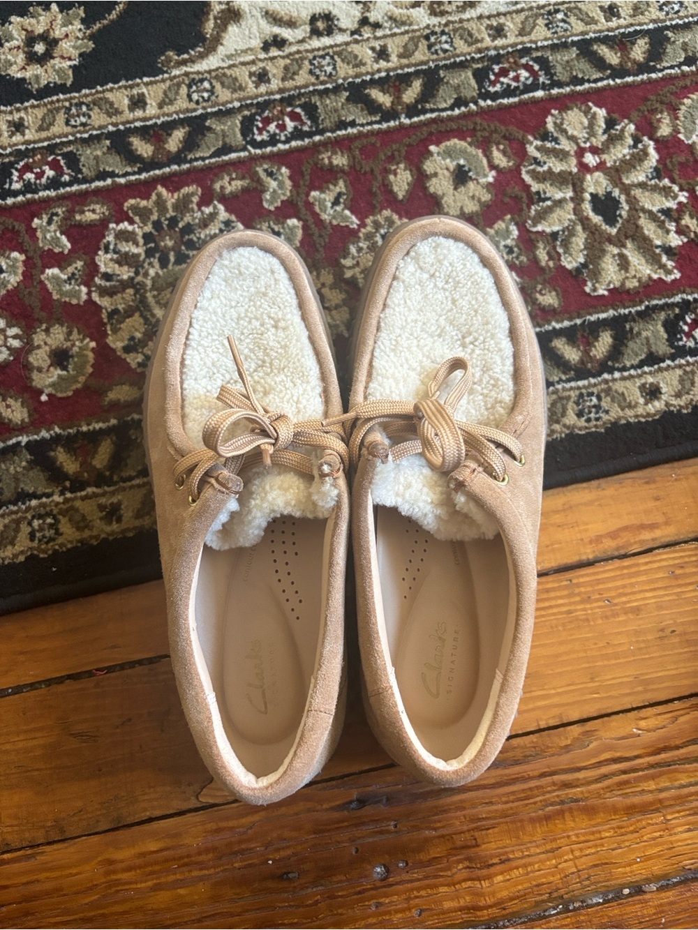 Clarks Women's Tan Suede Shearling-Lined Moccasins